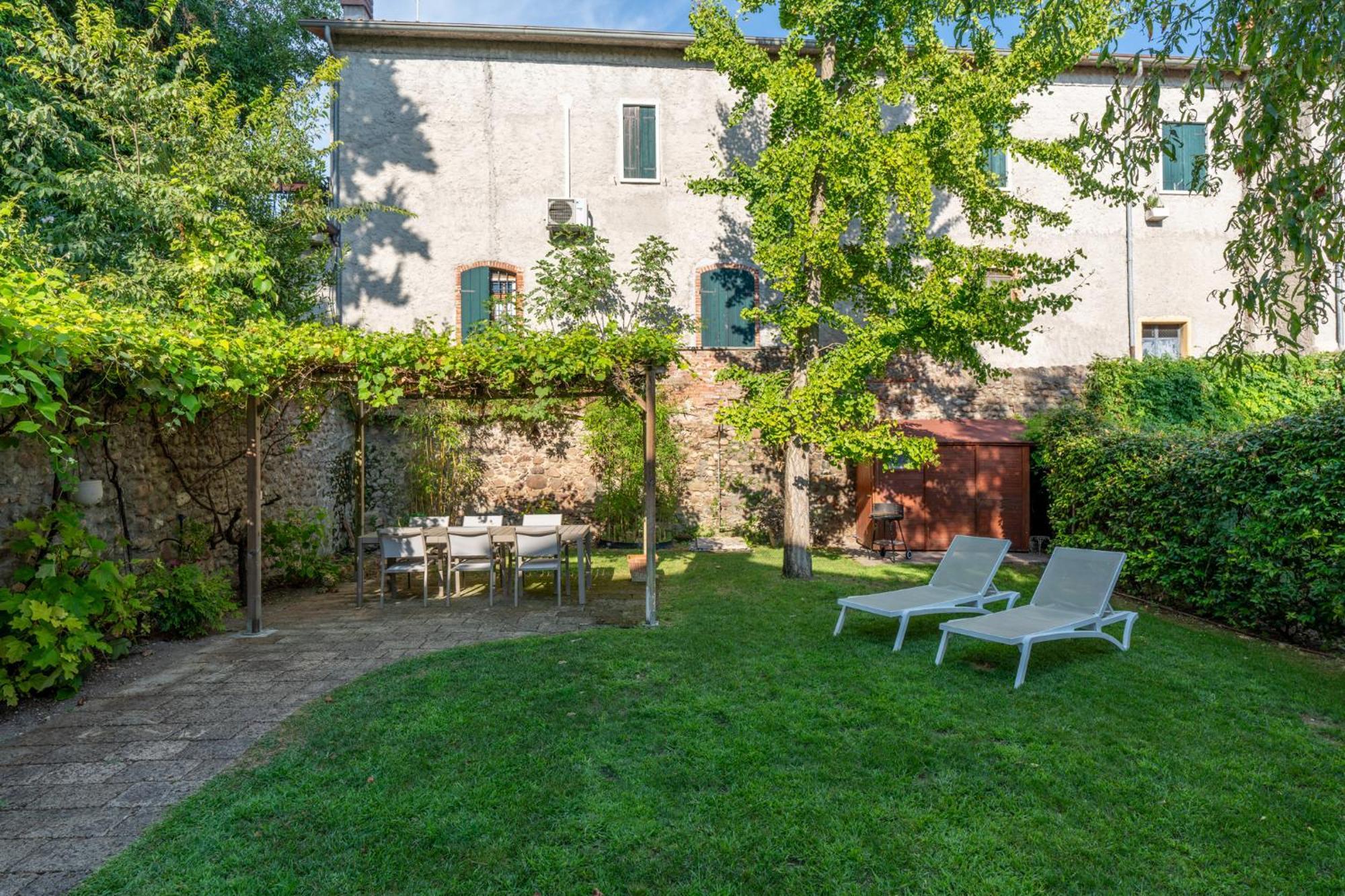 Corte Angelini By Postcardsfrom Castelnuovo del Garda Exterior foto